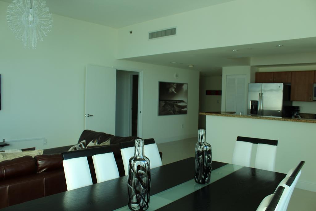 Lyx At One Broadway In Brickell Miami